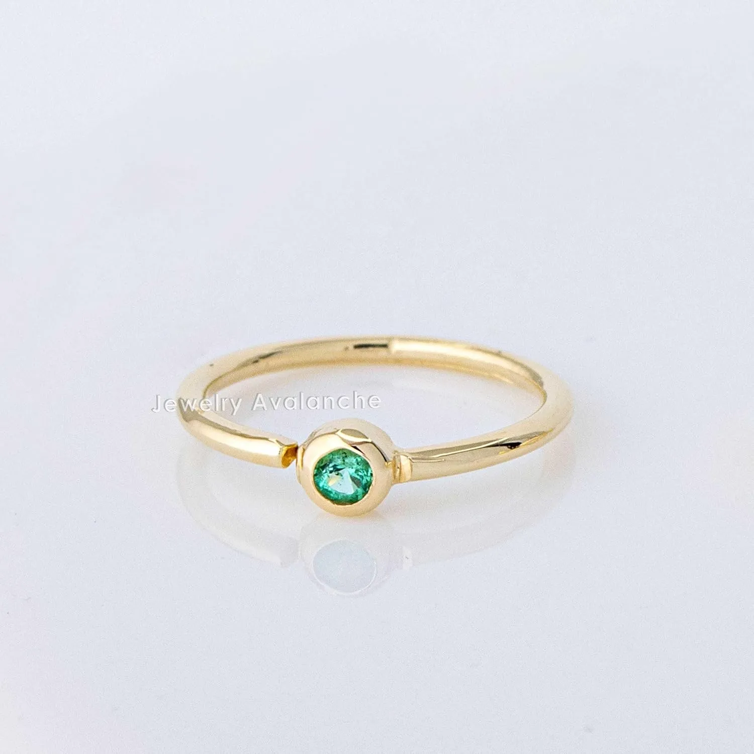 20G 14K Gold Emerald Nose Hoop Ring 0.015-0.11 carat Bezel Set Emerald 8mm Twist-open Nostril Ring Cartilage Hoop Tragus Ring Unisex