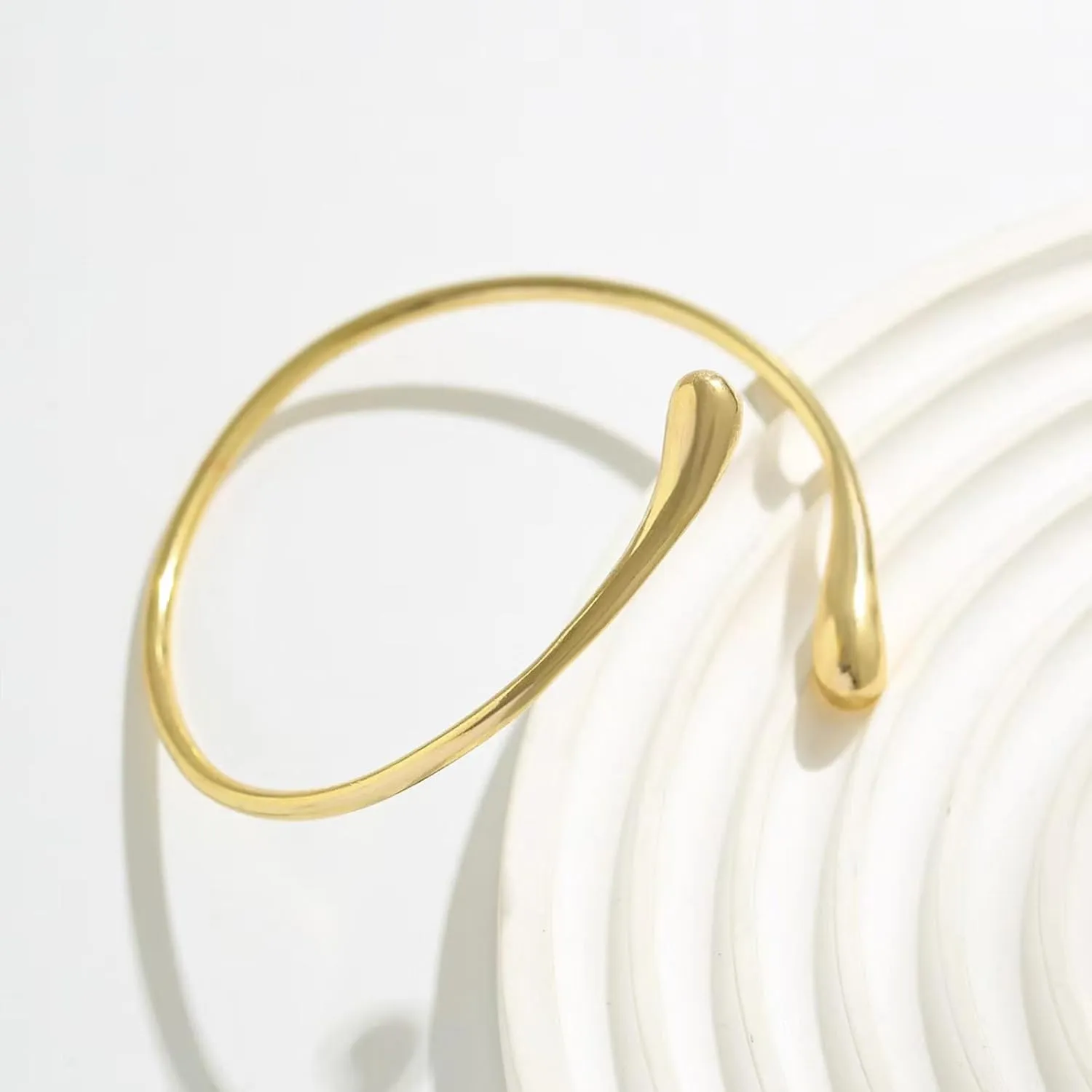 Aonklot Arm Cuff Gold Arm Cuff Jewelry Upper Arm Cuff Halloween Costumes for Women