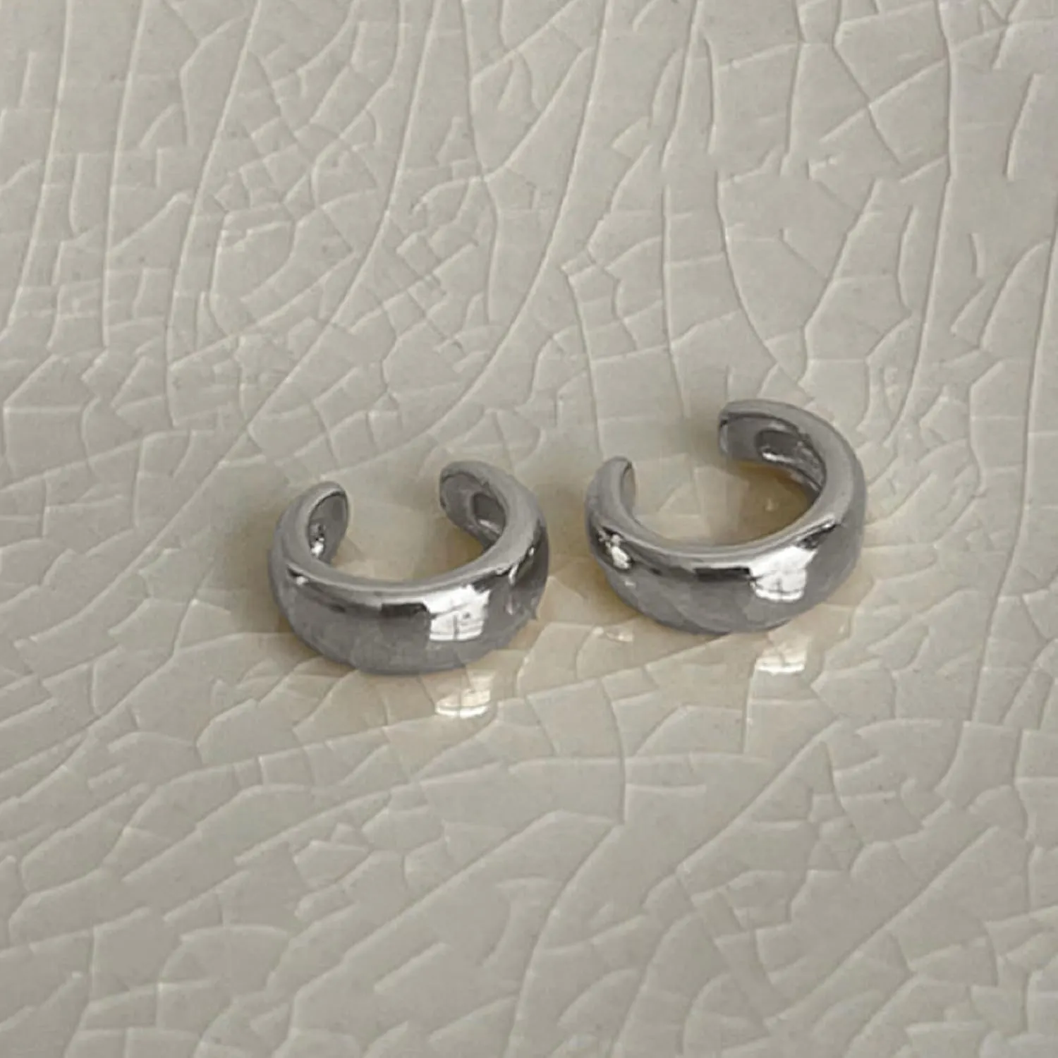 Chunky Ear Cuffs for Women Trendy Dainty 14K Gold Plated Non Piercing Cuff Earring Cartilage Clip on Jewelry Gift