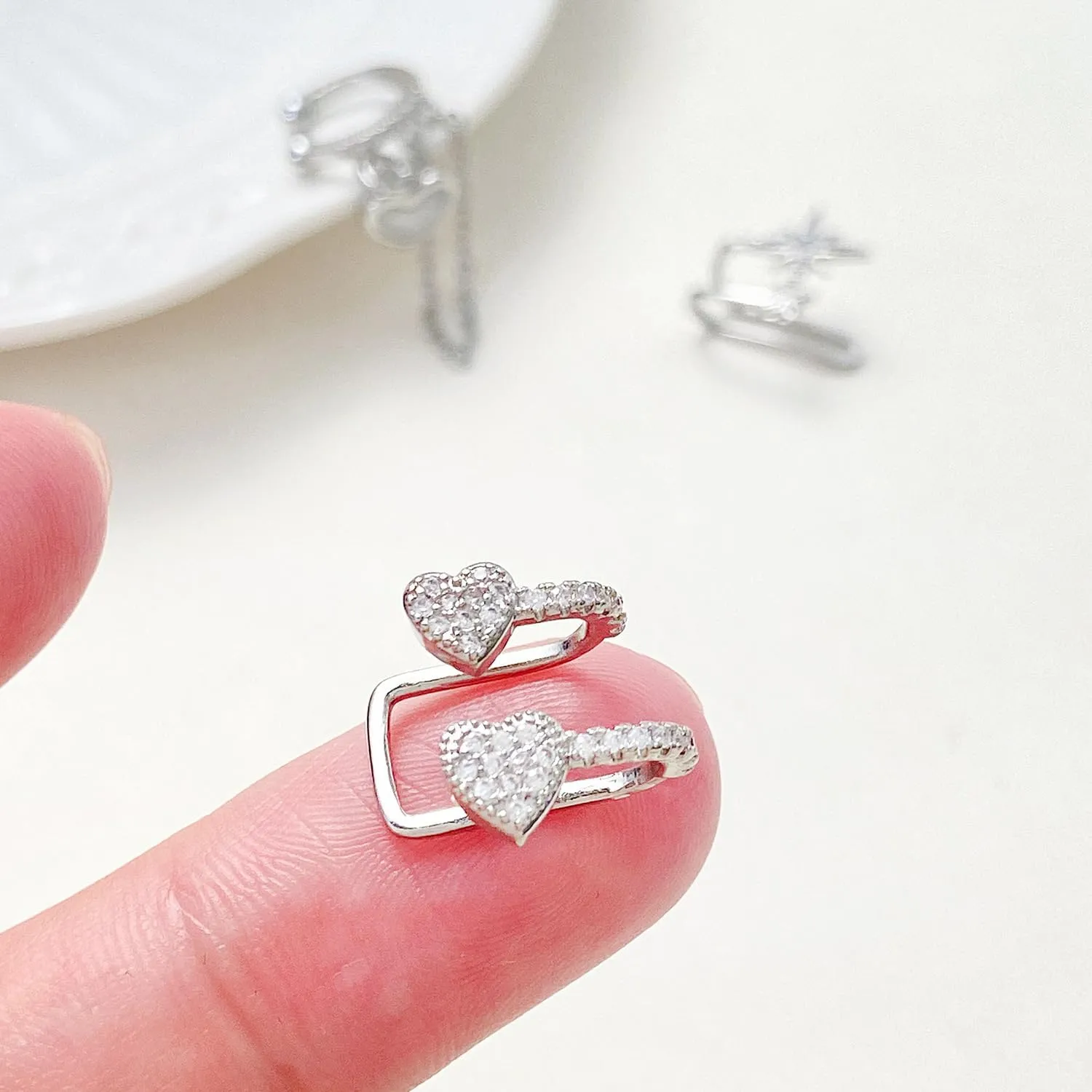 Ear Cuff Earrings for Women No Piercing Zircon Star Heart Pearl cuffs Helix Cartilage Clip On Wrap Earring Adjustable Ear Cuffs Prom Jewelry for Women