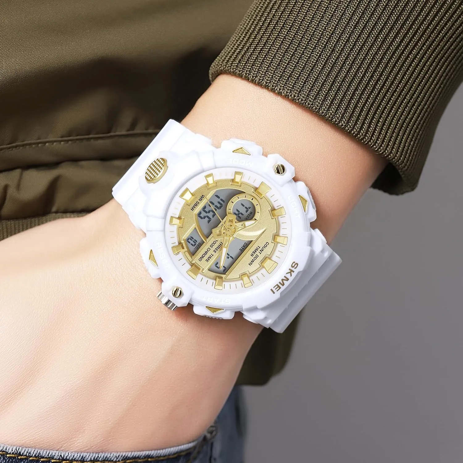 FANMIS Men's Digital Analog Outdoor Sports Watches Multi Function Military Waterproof Watch for Men LED Casual Stopwatch Alarm Tactical Army Watch Backlight, Alarm, Stopwatch