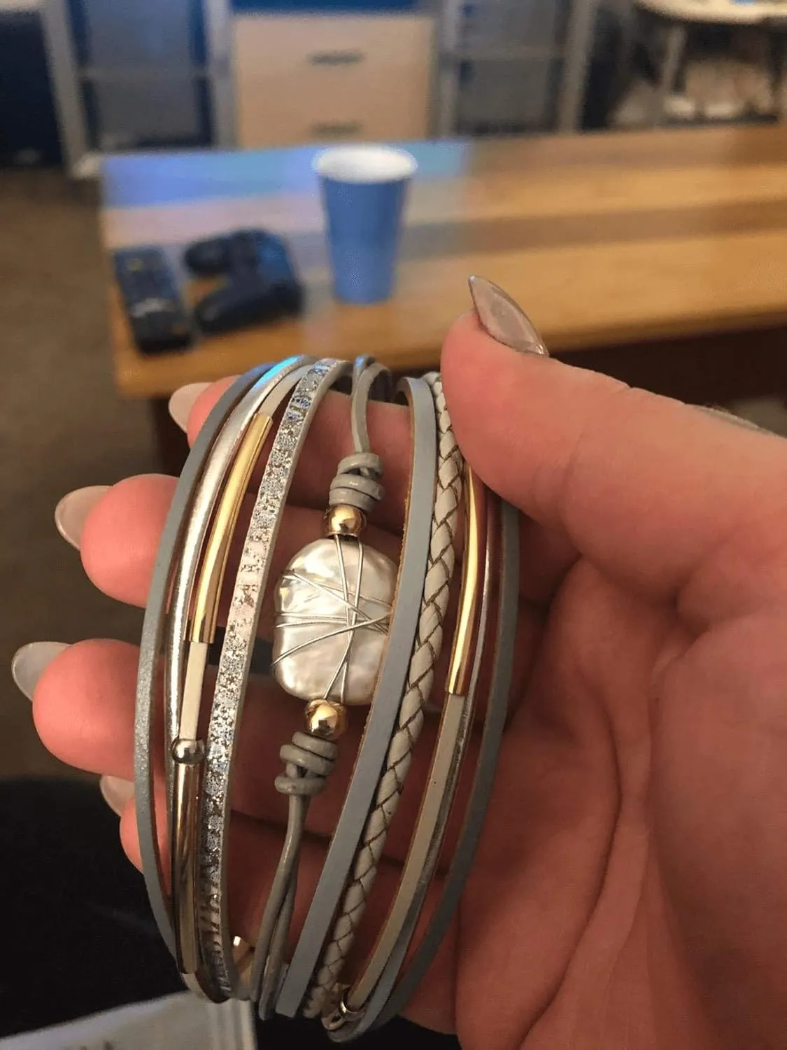 GelConnie Leather Cuff Bracelet Baroque Pearl Wrap Bracelet Gorgeous Gold Tube Bangle Boho Bracelet Bohemian Wristband Jewelry Gift for Women Wife