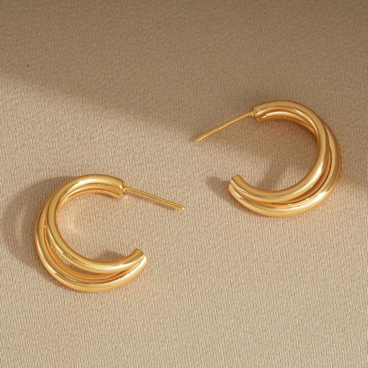 Gold Hoop Earrigs for Women 14K Gold Plated Lightweight Chunky Gold Hoops Jewelry Hypoallergenic Dainty Earring Studs Trendy Sun Spike Hoops Illusion Earrings Double Twist Huggie Hoop Earrings