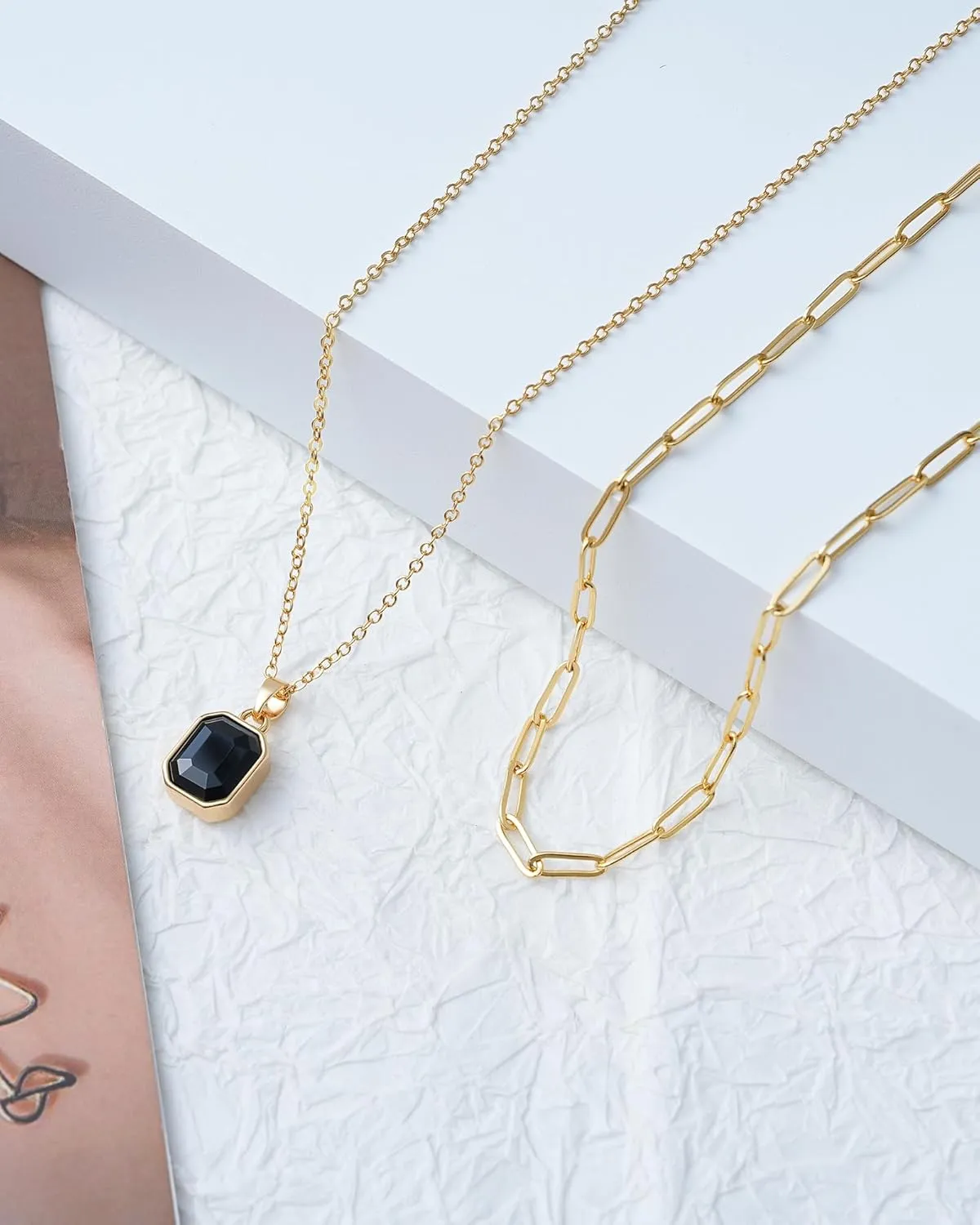 Gold Layered Necklaces for Women, 18k Gold Plated Crystal Necklace Paperclip Choker Emerald Green Jewelry for Women Gifts