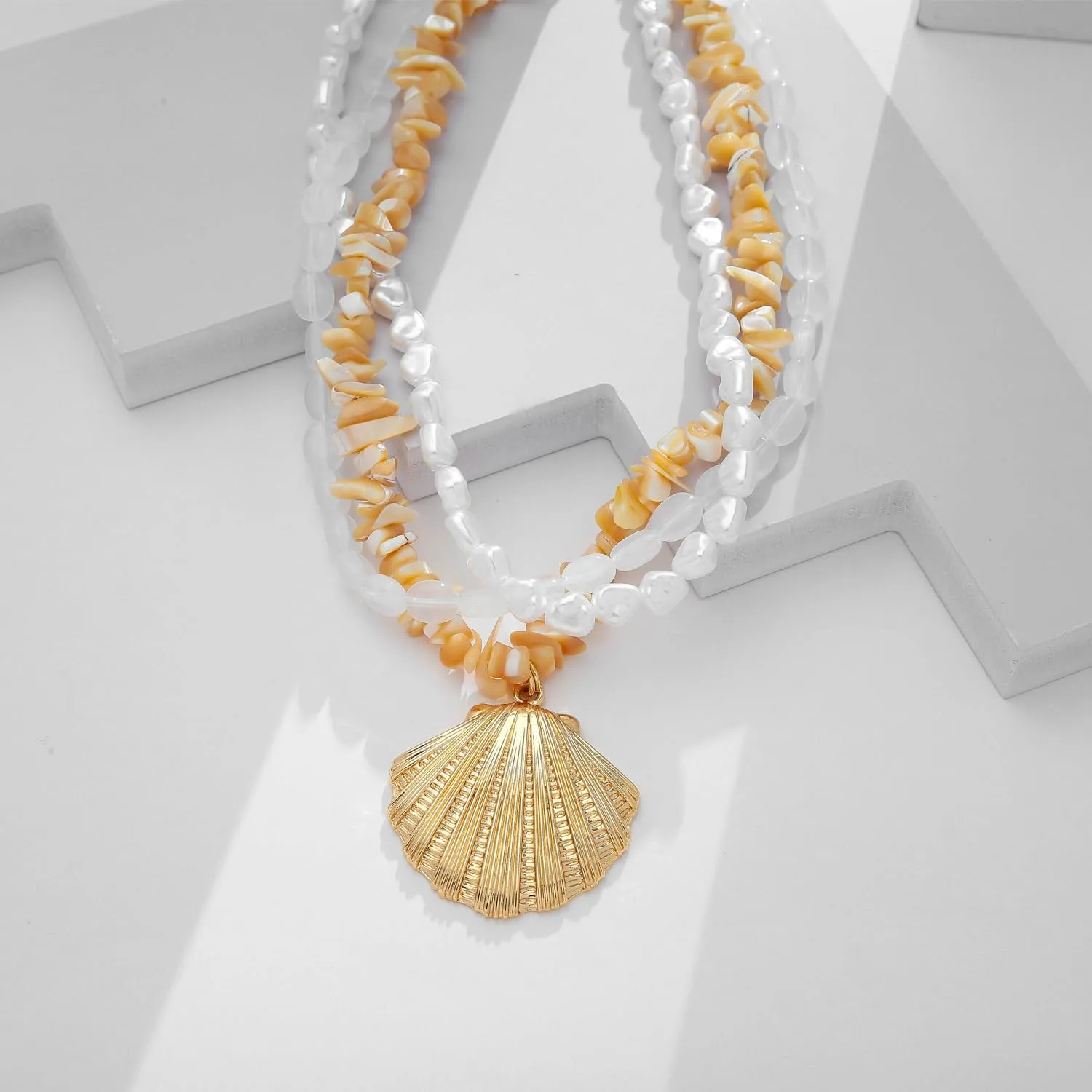 Gold Seashell Necklace For Women With Beach Sand And Bead Starfish Choker Necklace Ocean Chains Necklace Fashion Summer Necklace Jewelry