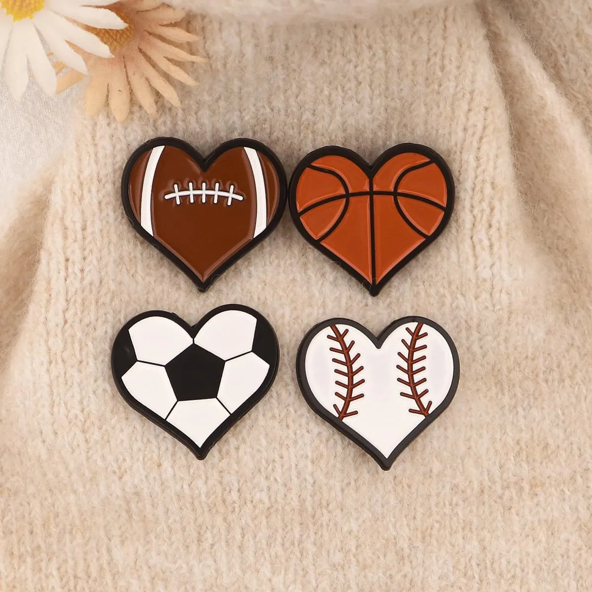Heart-shaped Sport Balls Enamel Pin Love Heart Soocer Baseball Basketbal Football Lapel Pin Sports Ball Brooch Pins Sport Game Day Souvenir Badge Cloth Backpack Hat Decor
