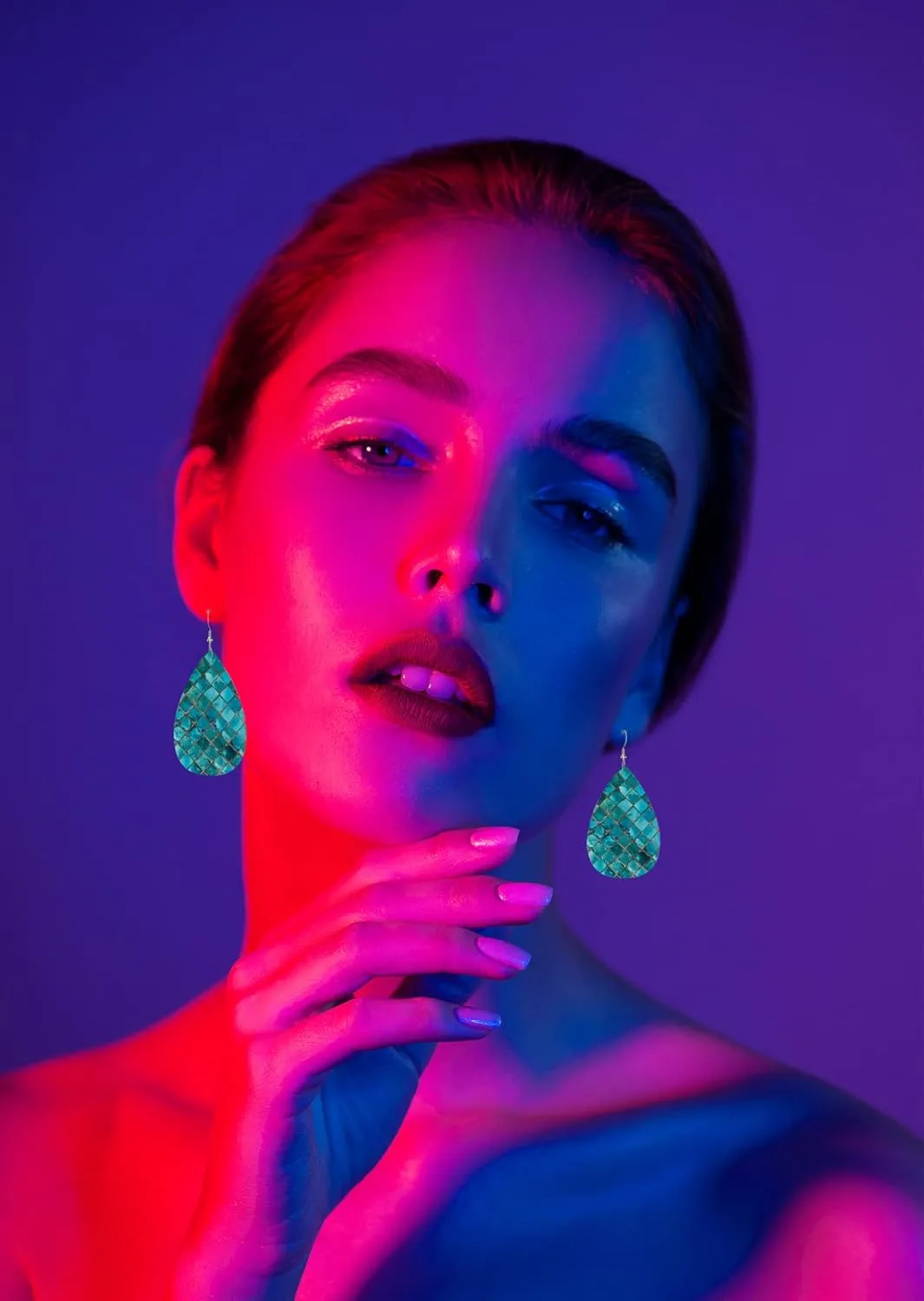 MIOAOSRT Blue Geometry Drop Dangle Earrings Faux Leather Teardrop Earrings Lightweight Drop Dangle Jewelry for Women Teen Girls Fashionable