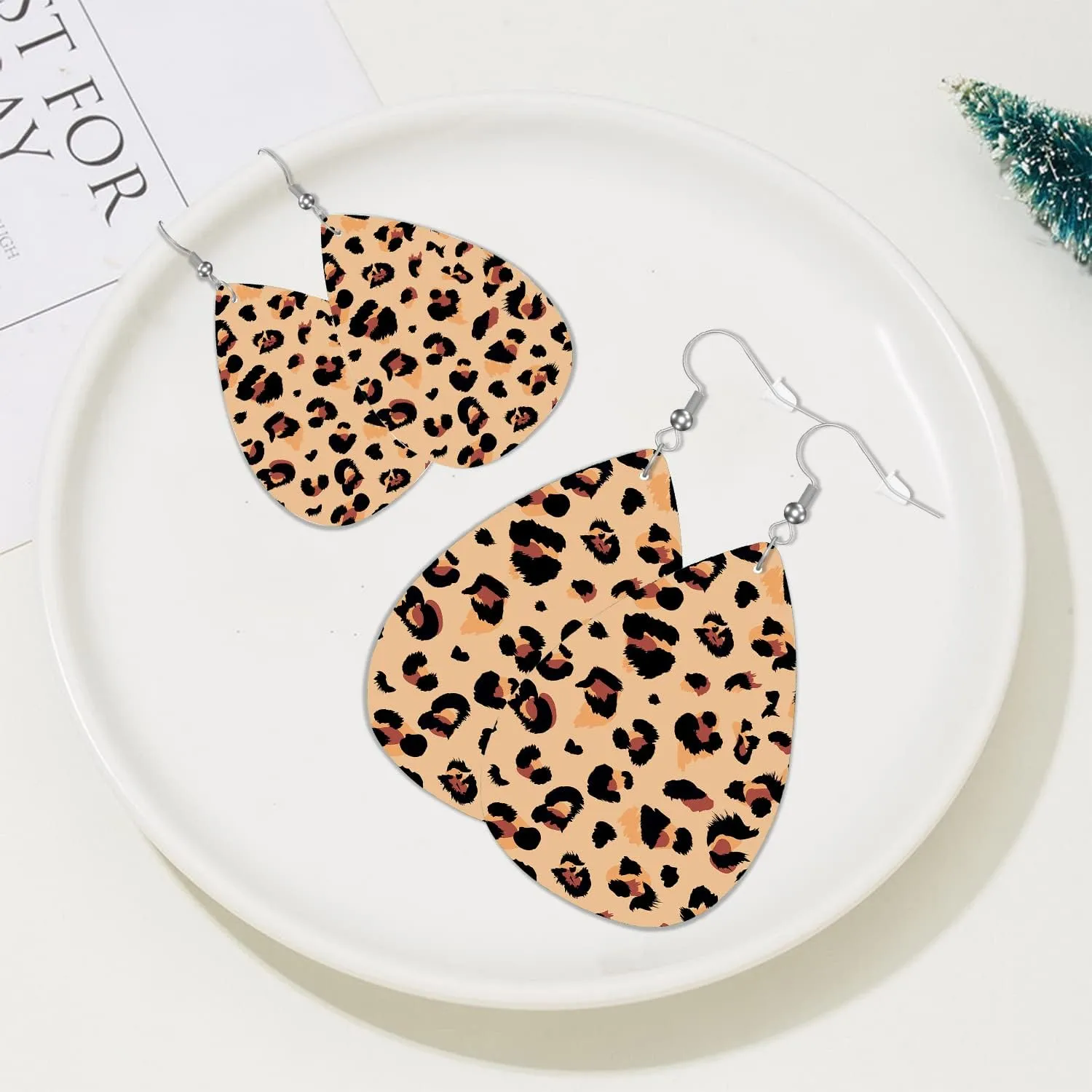 MIOAOSRT Brown Leopard Drop Dangle Earrings Faux Leather Teardrop Earrings Lightweight Drop Dangle Jewelry for Women Teen Girls Fashionable