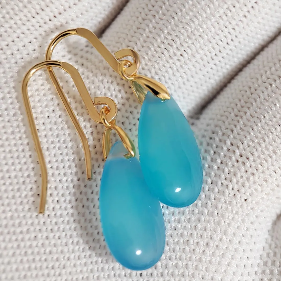 Natural Waterdrop Blue Agate Stone Drop Earrings,14K Yellow Gold Plated Real Geometric Teardrop Quartz Crystal Gemstone Stone Dangle Earrings Jewelry for Women (A04_Blue Agate)