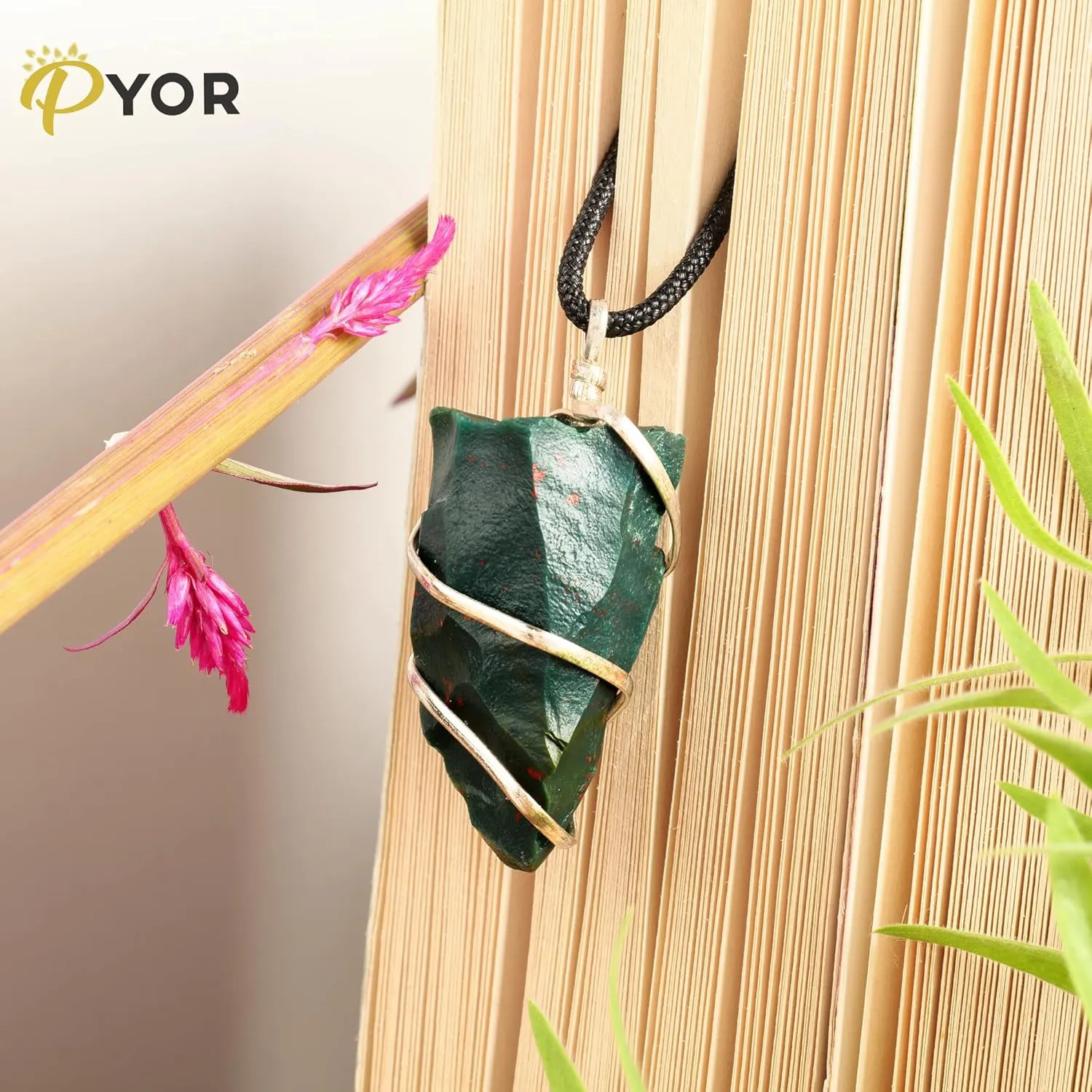 PYOR Blood Stone Raw Crystal Healing Stones Pendant Necklace Energy Generator Cool Locket Chakra Balancing Cleansing Reiki Gemstones Jewelry Spiritual Rocks Crystals Necklaces Pendants
