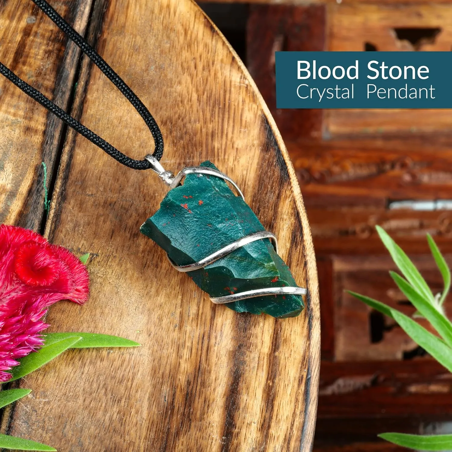 PYOR Blood Stone Raw Crystal Healing Stones Pendant Necklace Energy Generator Cool Locket Chakra Balancing Cleansing Reiki Gemstones Jewelry Spiritual Rocks Crystals Necklaces Pendants