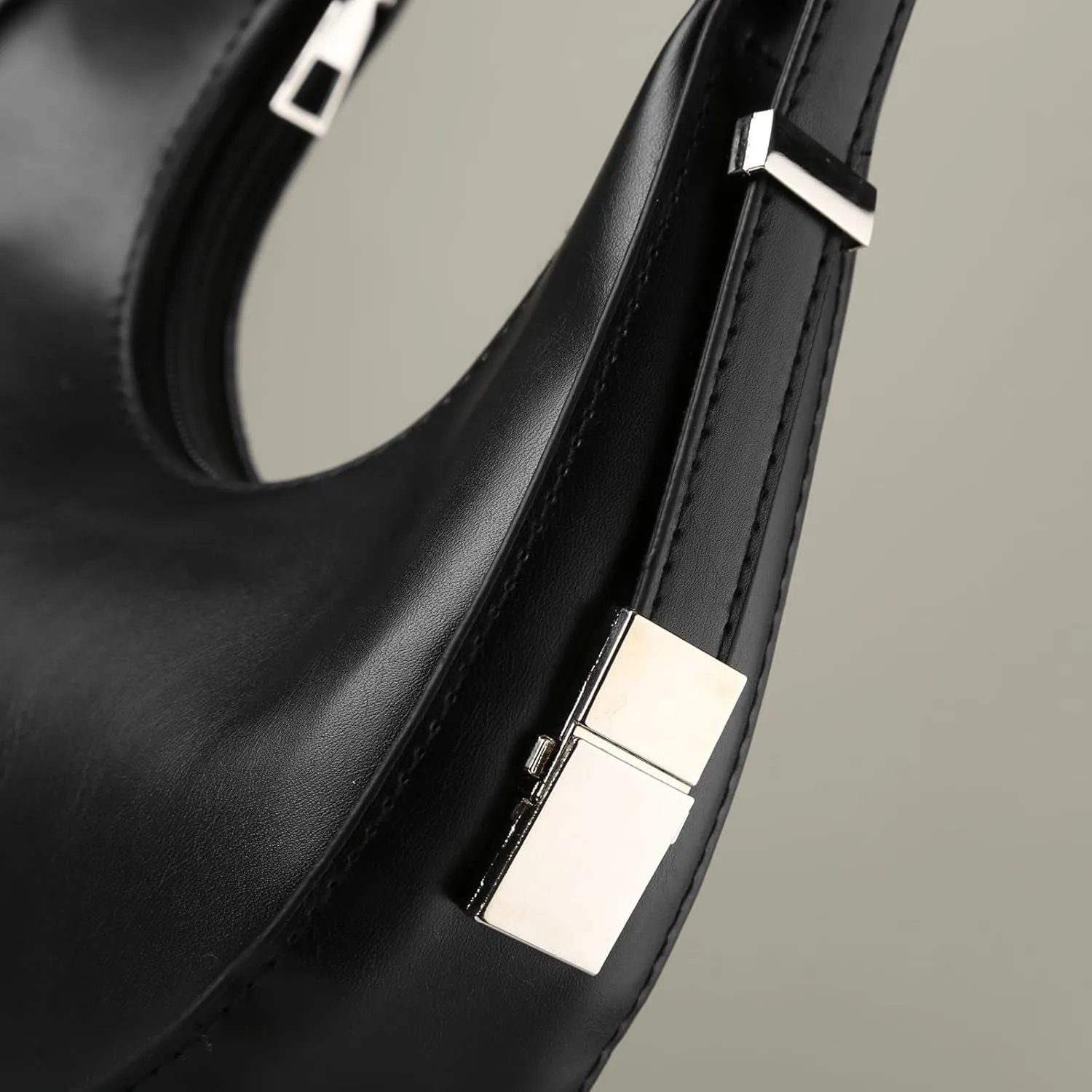 Small Crescent Shoulder Bag Underarm Purse Retro Classic Clutch Shoulder Tote HandBag with Zipper