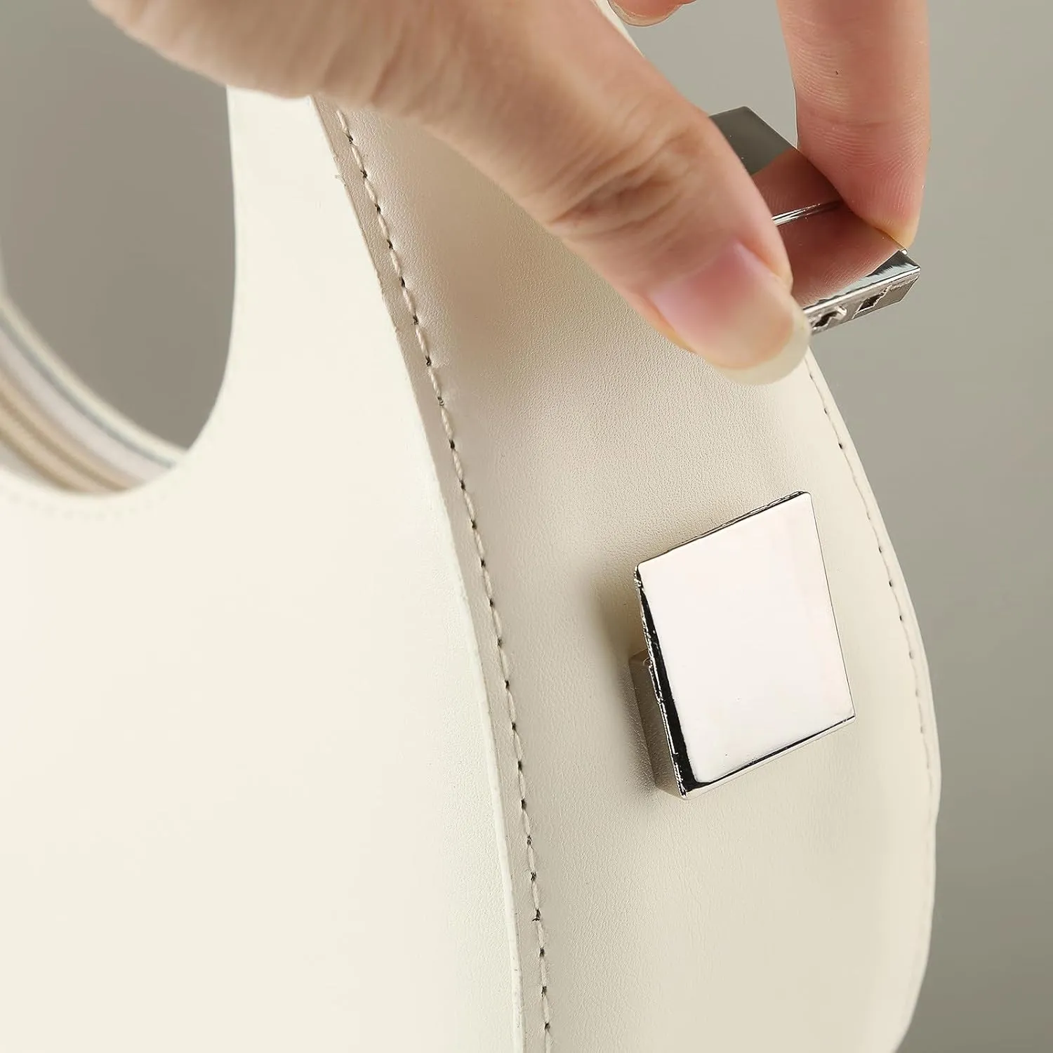 Small Crescent Shoulder Bag Underarm Purse Retro Classic Clutch Shoulder Tote HandBag with Zipper