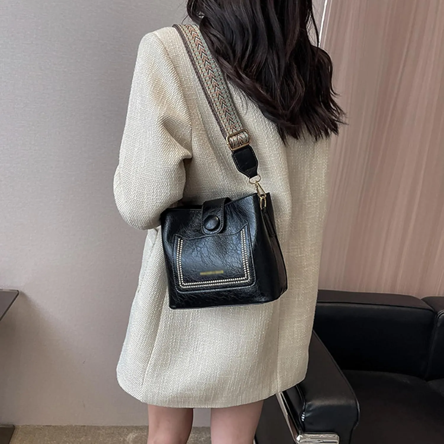 Women's Bucket Handbag Soft Leather Hobo Shoulder Lightweight Satchel Crossbody Purse (08045 Beige)