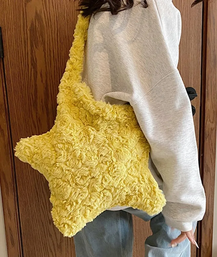 Women's Fuzzy Crossbody Bag Stylish Star Shape Tote Bag Large Capacity Cute Fluffy Shoulder Bag Y2k Satchel Purse 2024