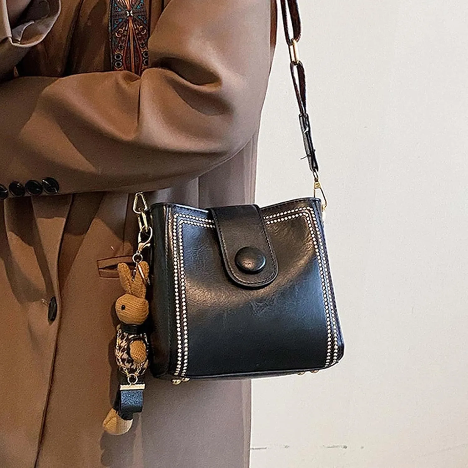 Women's Vintage Bunny Charm Bucket Bag  Convertible Shoulder Crossbody, Vintage Small Water Bucket Bag for Women