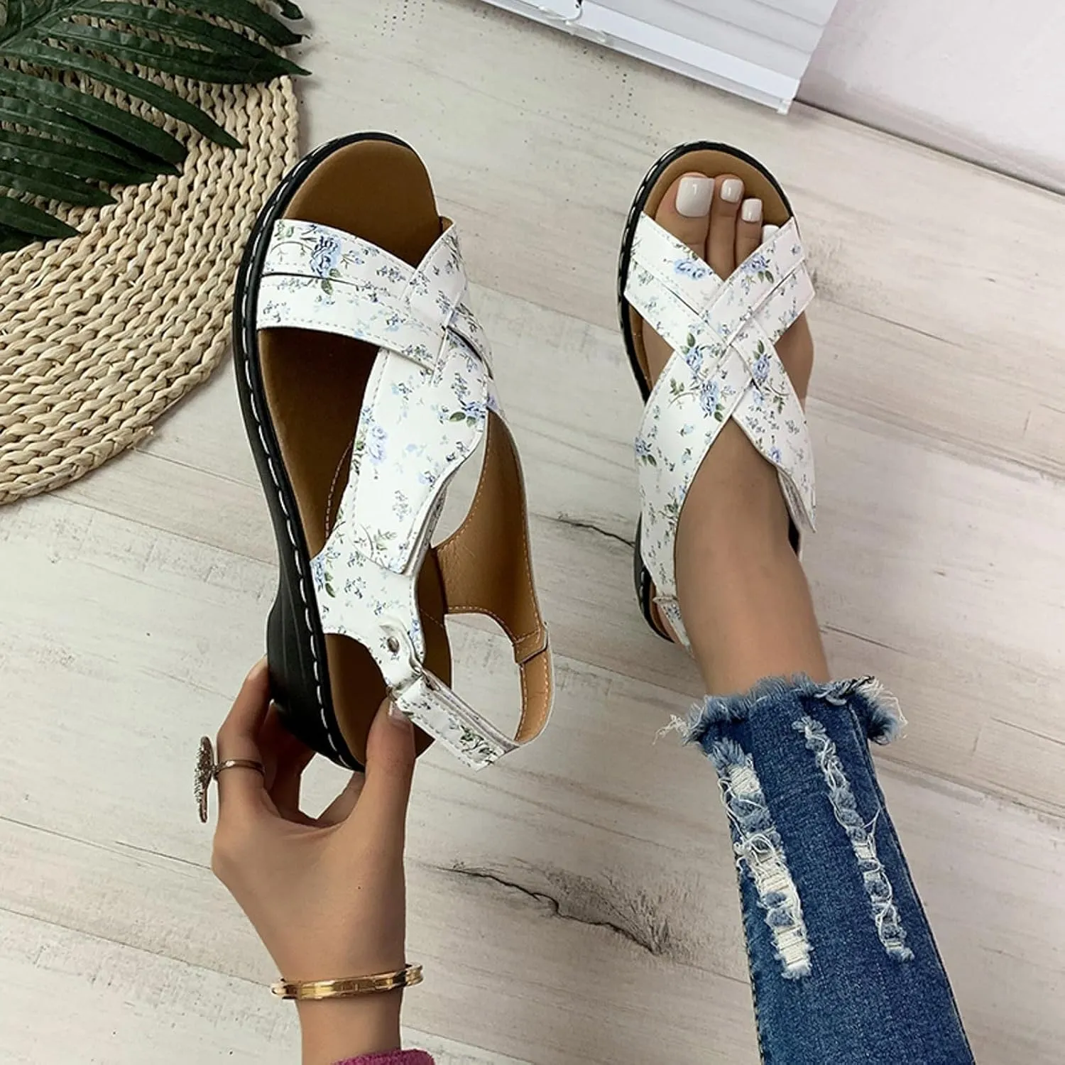 ZSpzx Women's Orthopedic Arch Support Sandals Comfortable for Women Foot Plantar Fasciitis Bunion Slide Open Toe Crisscross Straps Slip On Dressy Summer Adjustable Walking Casual Orthotic Beach Shoes